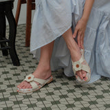 Harie Flats in Batik