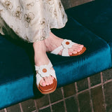 Harie Flats in Hana White & Brown