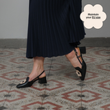 Loafer Mules in Hana Black