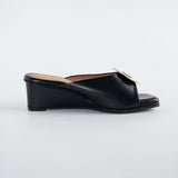 Rosie Wedges in Hana Black
