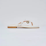 Thongs Hana Flats in White