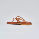 Thongs Hana Flats in Brown